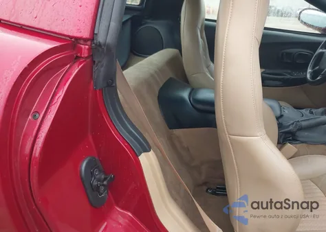 2004 Chevrolet Corvette z USA, uszkodzony, nr VIN 1G1YY22G445116711